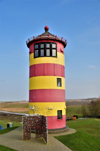 Leuchtturm Pilsum (c) R Herling.jpg